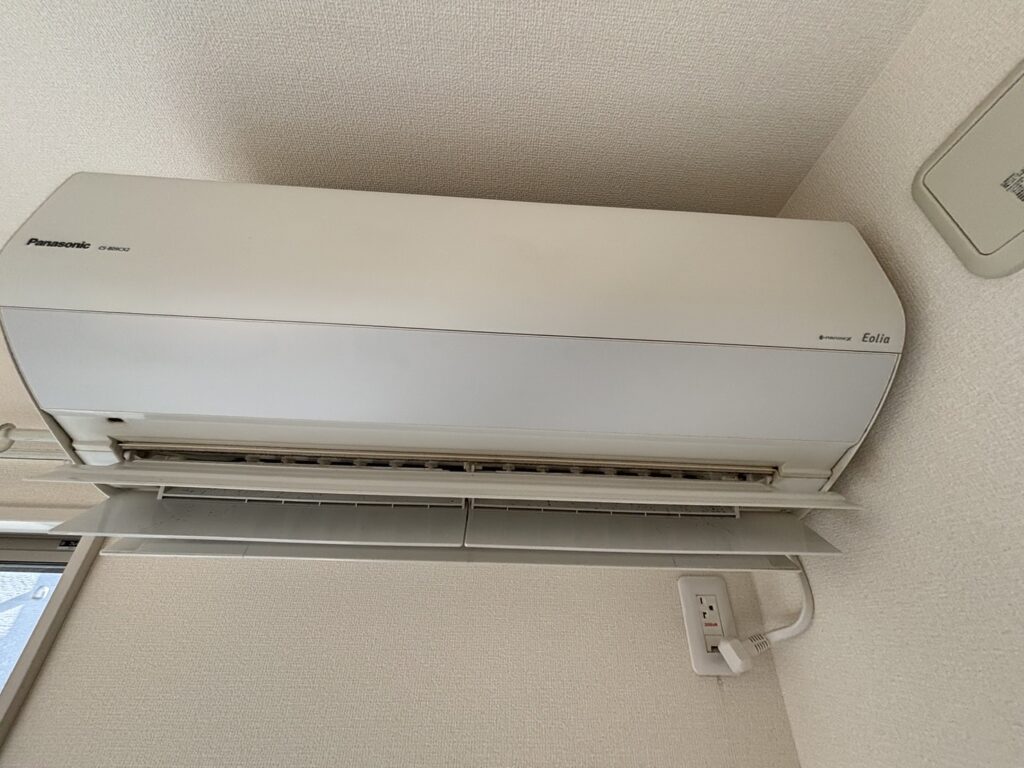 東京都目黒区にて、右側壁ピタピタ設置のパナソニックCS-809CX2の